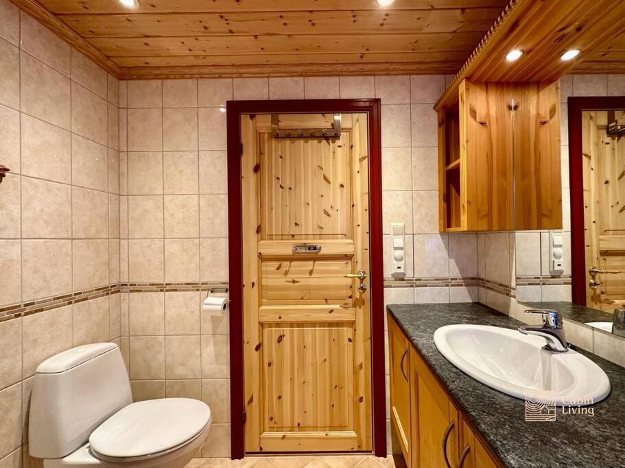 Large Cabin Sjusjoen Best View, Sauna, Ski Inout Экстерьер фото